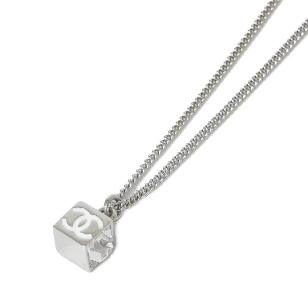 CHANEL Authentic White Necklace - Picture 1 of 5